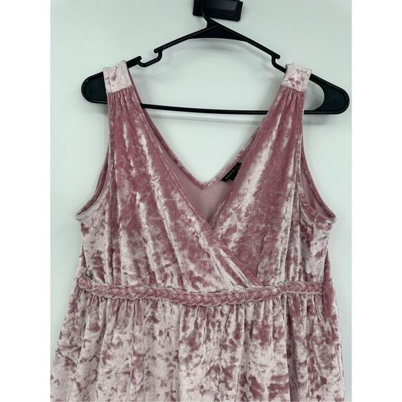 Torrid pink velveteen/velour sleeveless top size 00 (women's L - Picture 5 of 16